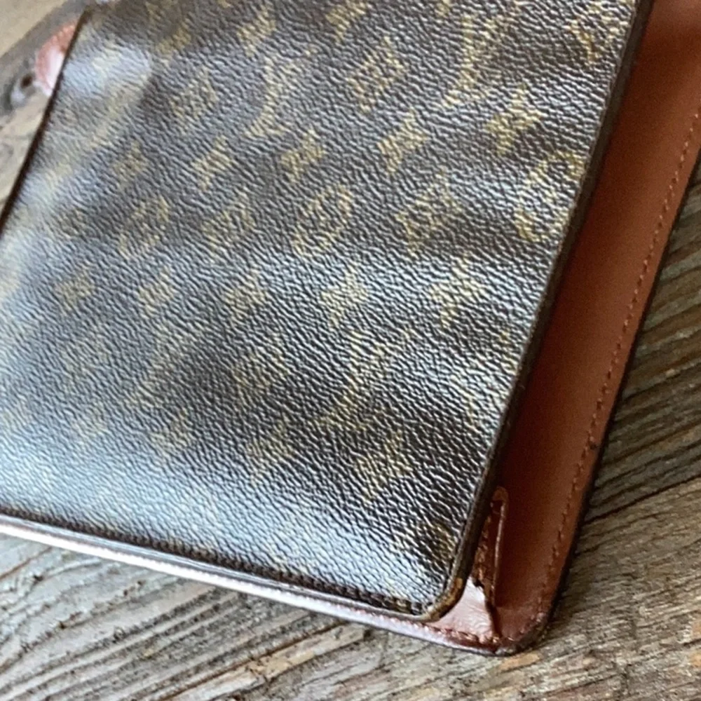 Louis Vuitton vintage monogram pochette homme clutch AUTHENTIC‎